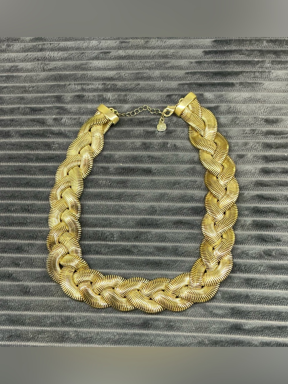 Vtg Monet Gold Tone Woven Snake Chain Collar Necklace 80s Runway Mob Wife Glam